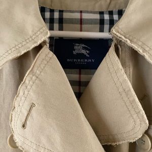 BURBERRY LONDON WOMENS TRENCH COAT